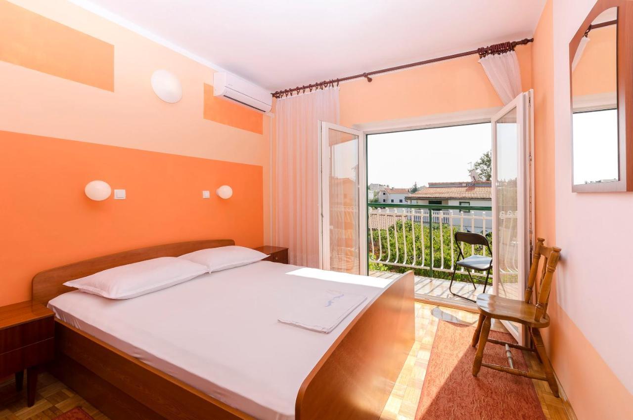 Rooms Dejana Vodice Esterno foto